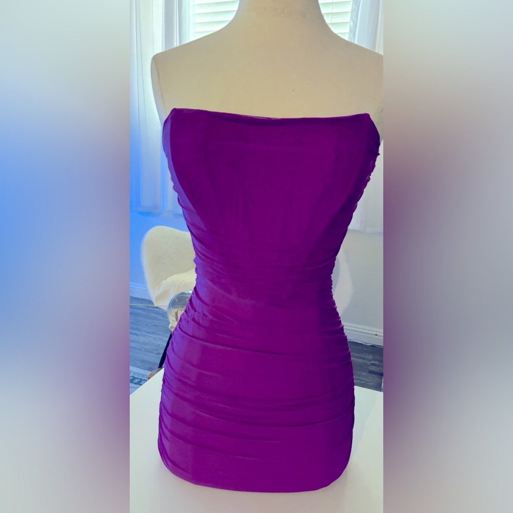 KLESIS STRAPLESS RUCHED BODYCON MINI DRESS-PLUM (SMALL)